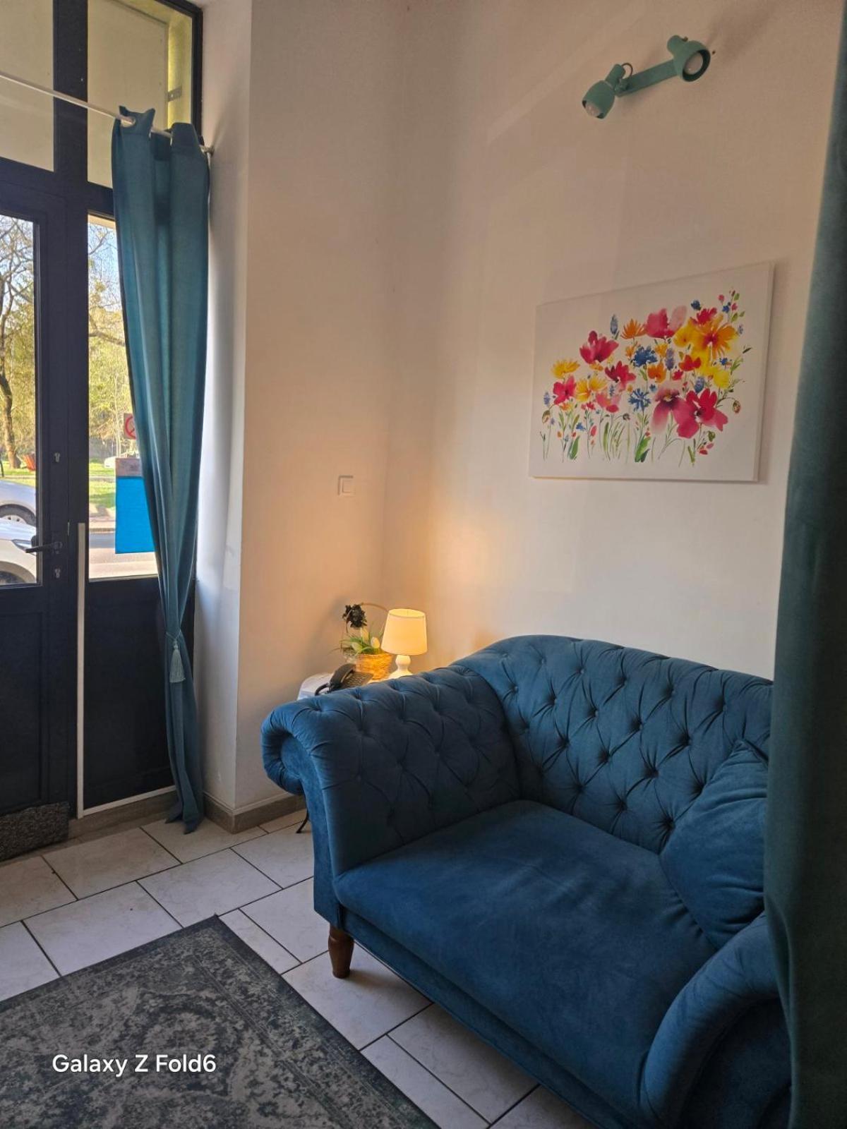 Homestay Pastel Guest